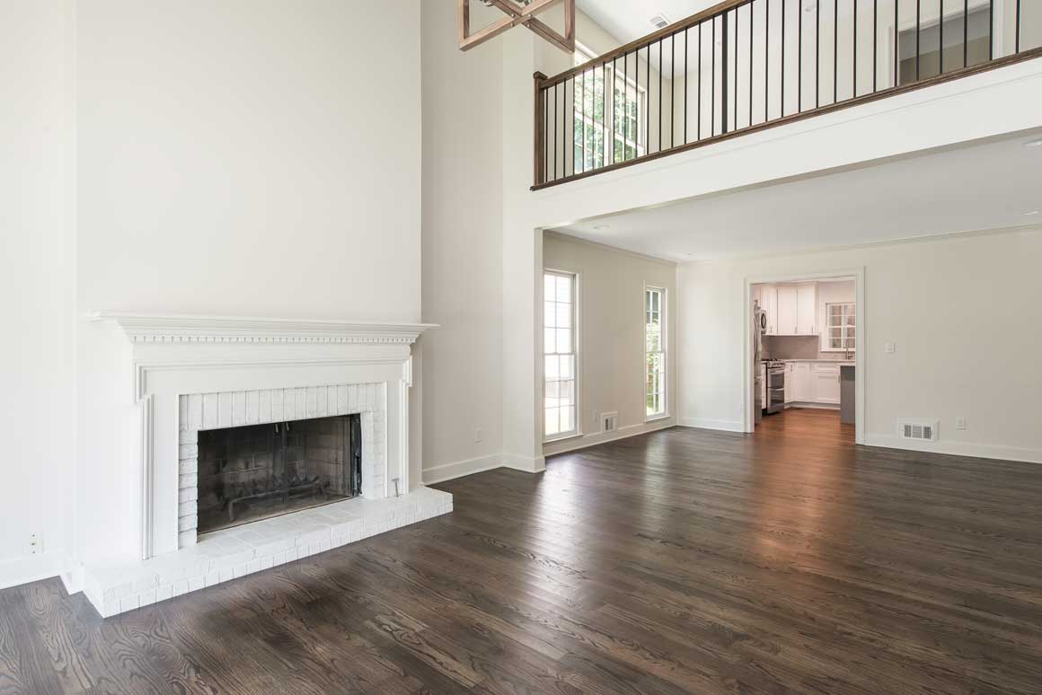 Living Room - 1074 Oakland Trace - Realtor Christopher Huffer - Harry Norman