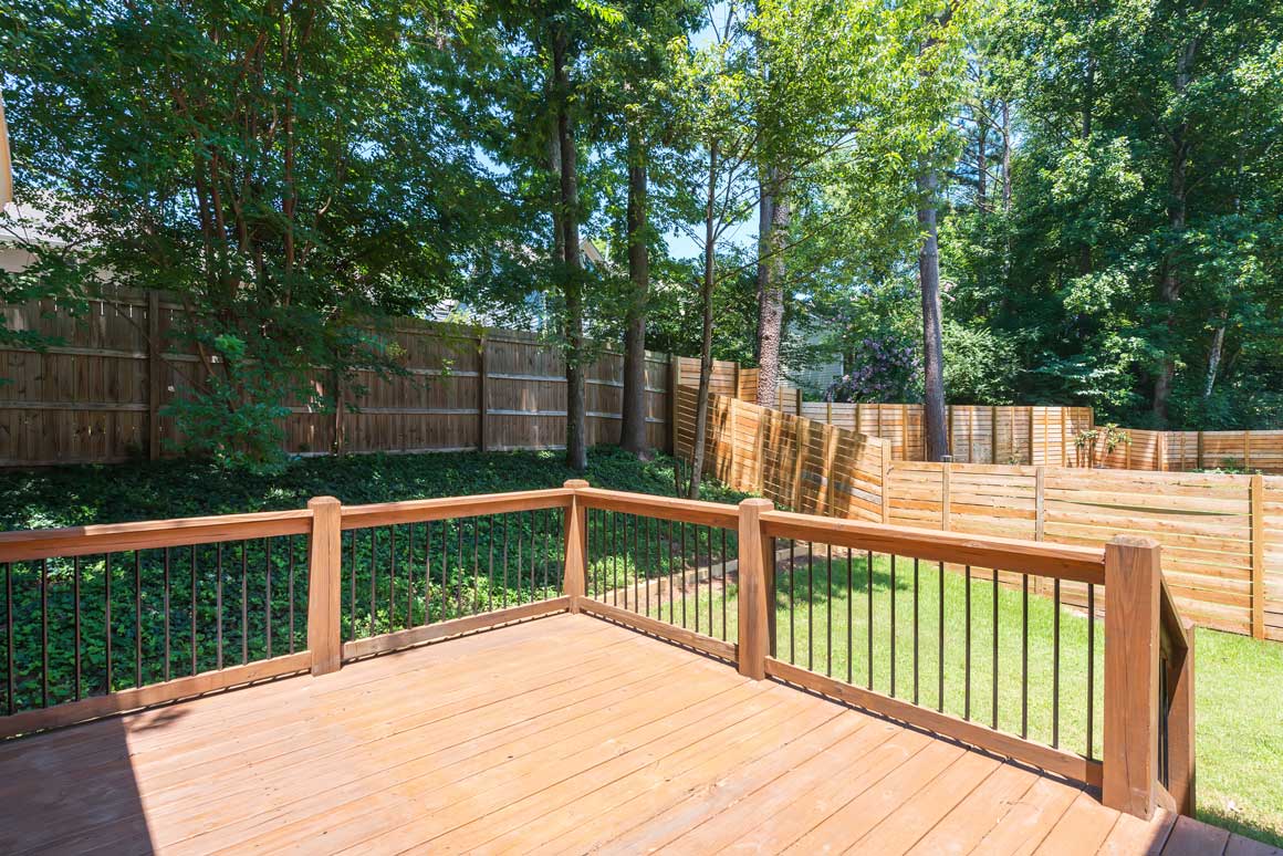 Deck - 1074 Oakland Trace - Realtor Christopher Huffer - Harry Norman